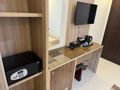 PRIMOTEL Suites As Salamah - image 6