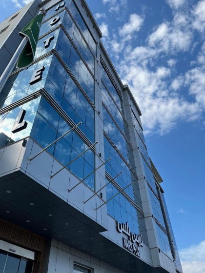 Nars Plus  hotel Al Basateen-  فندق نارس بلس البساتين - image 1