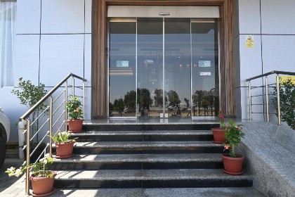 Nars Plus  hotel Al Basateen-  فندق نارس بلس البساتين - image 11