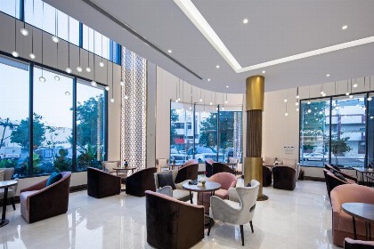 Gladiolus Hotel - image 2