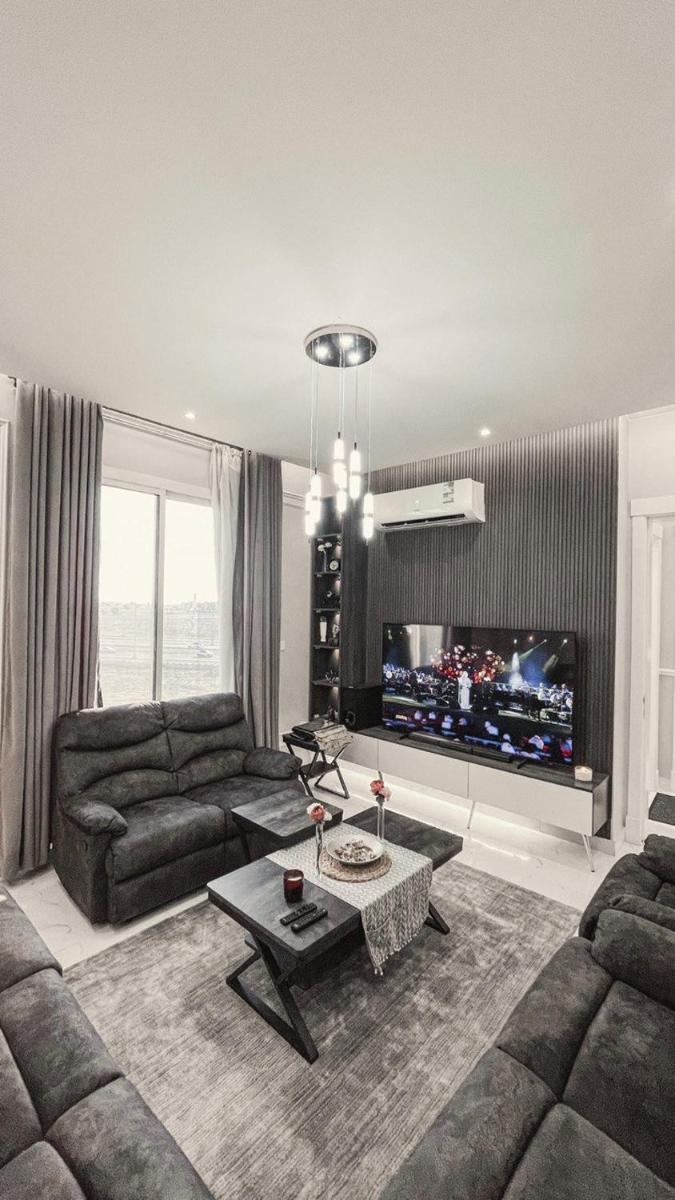 سيلينا هاوس - main image