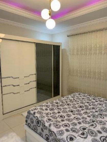 G شقة متميزه غرفة وصاله بأثاث انيق  - image 3