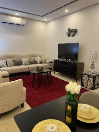 A quiet self-entry apartment - image 2