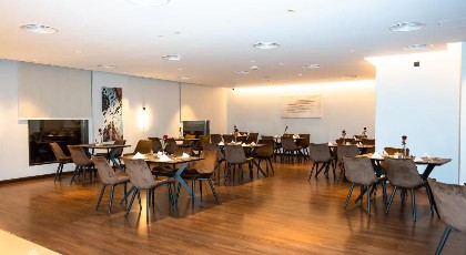 Jasmine Garden Hotel - image 17