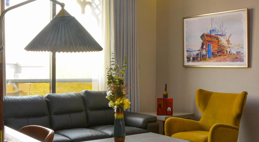 Redwaves Hotel - image 3
