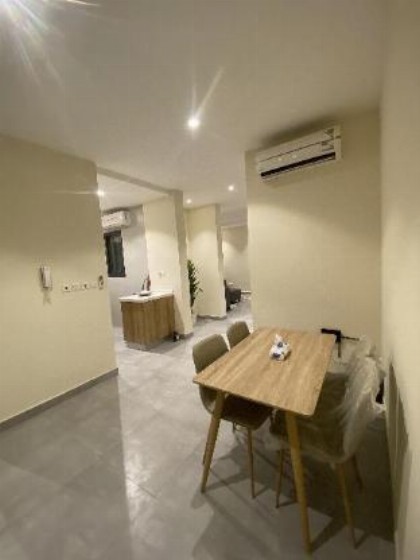 Modern & Cozy 2 Bedroom + Private Roof! - image 3