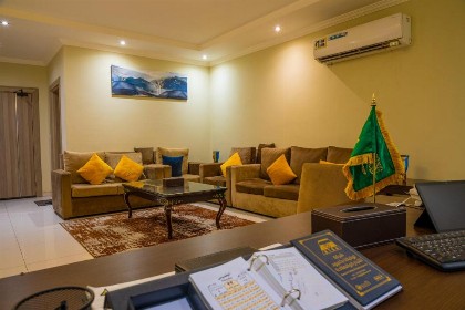 Suite 777 - image 11
