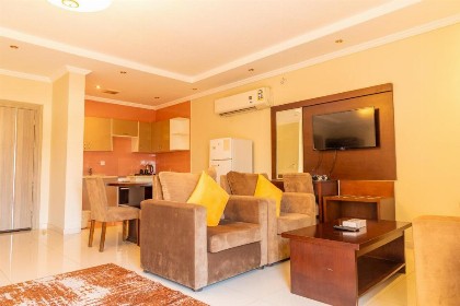 Suite 777 - image 13