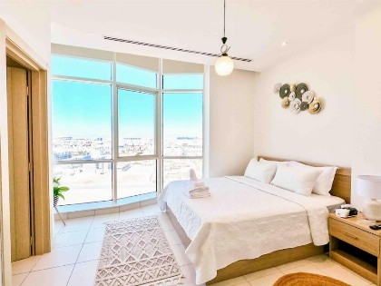 Chic/Elegant 4 Bedrooms… - image 1
