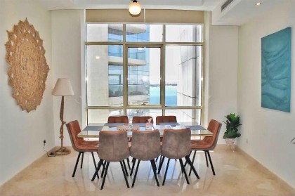 Chic/Elegant 4 Bedrooms… - image 15