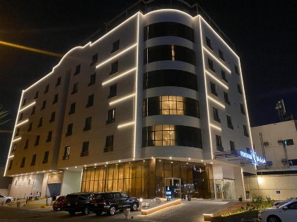 Friesian Hotel Suites - image 2