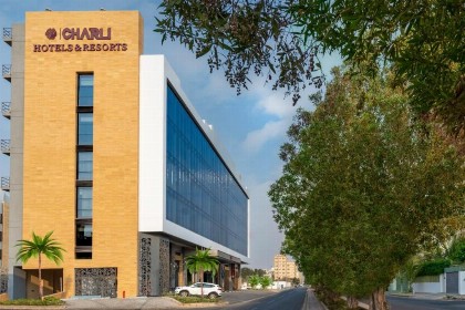 CHARLI Hotel - image 1