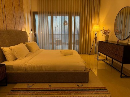 شقة فاخرة بإطلالة بحرية كاملة - image 7