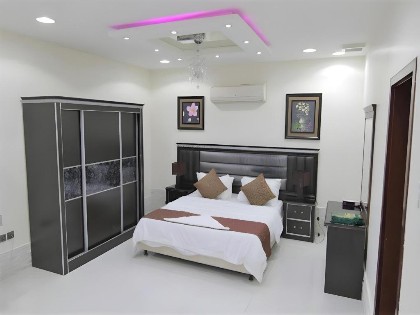 Celine Almotamaiza Serviced Apartment - image 18
