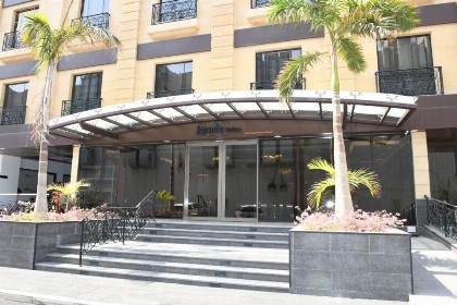 Renee Suites - image 12