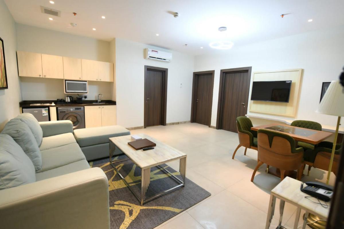 Renee Suites - image 2
