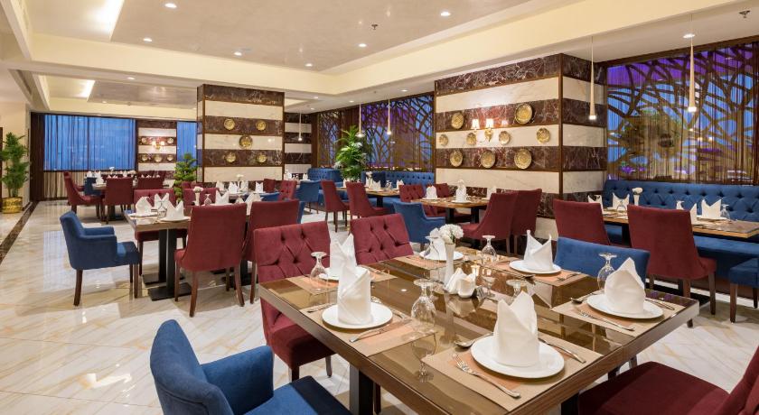 Quiet Shatea Jeddah Hotel - image 3