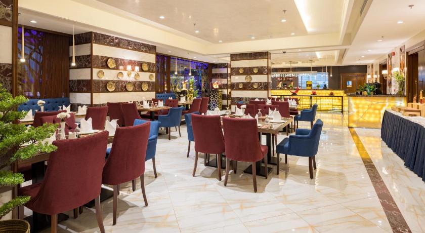 Quiet Shatea Jeddah Hotel - image 7