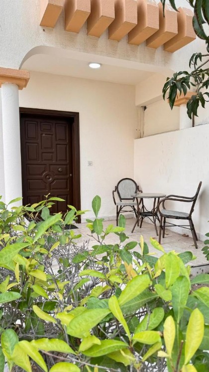 Chic 3-BR Tala Almajd Villas in upscale district Alnahdah Family only - image 11