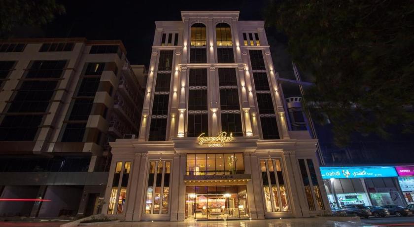 Seasons Park Hotel - image 2