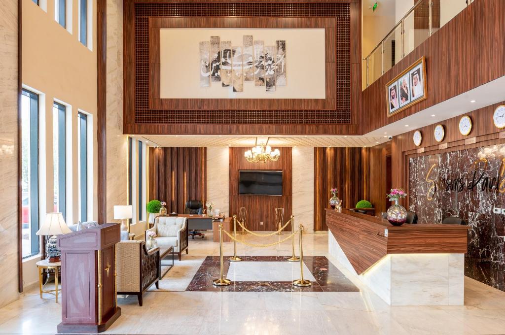 Seasons Park Hotel - image 4