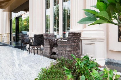 Seasons Park Hotel - image 6