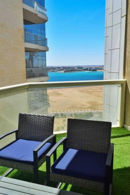 Elegant 4 Beds W/Partial SeaView - image 13