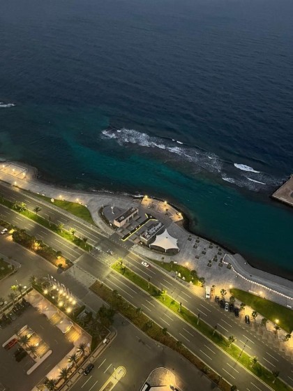 شقة باأطلالة بحرية برج الجوهره داماك Damac AlJawharah Tower - image 16