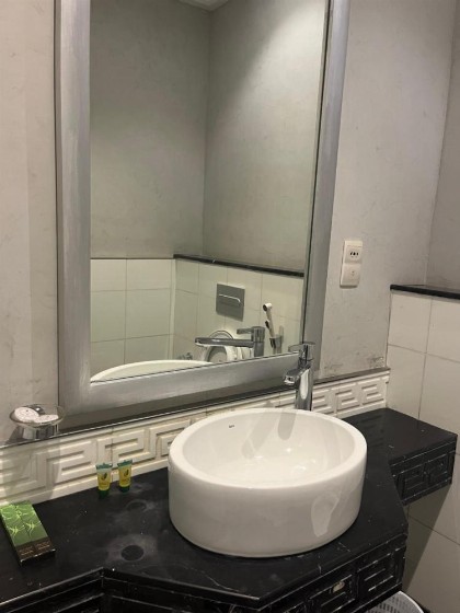 شقة باأطلالة بحرية برج الجوهره داماك Damac AlJawharah Tower - image 17
