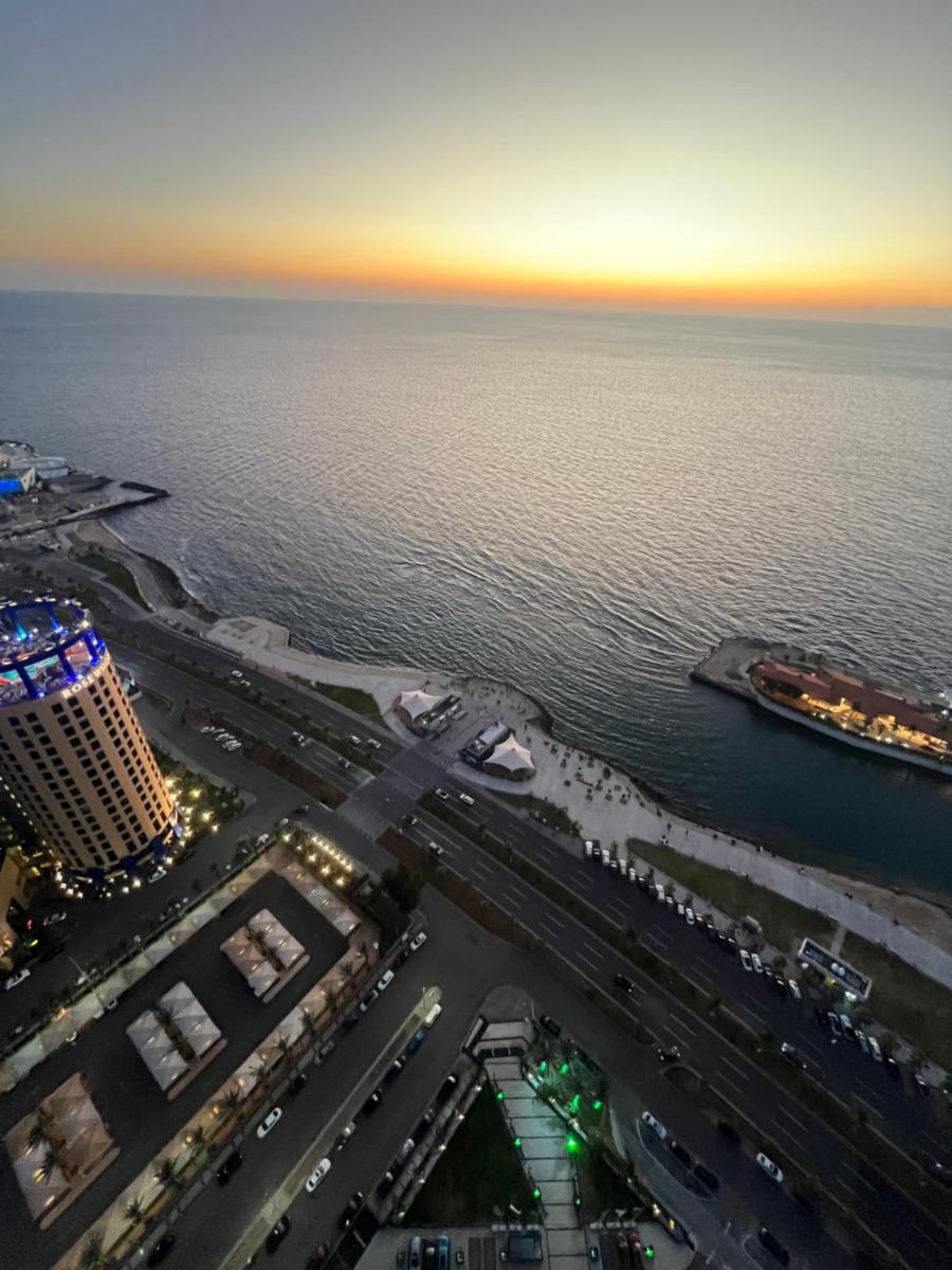 شقة باأطلالة بحرية برج الجوهره داماك Damac AlJawharah Tower - image 3