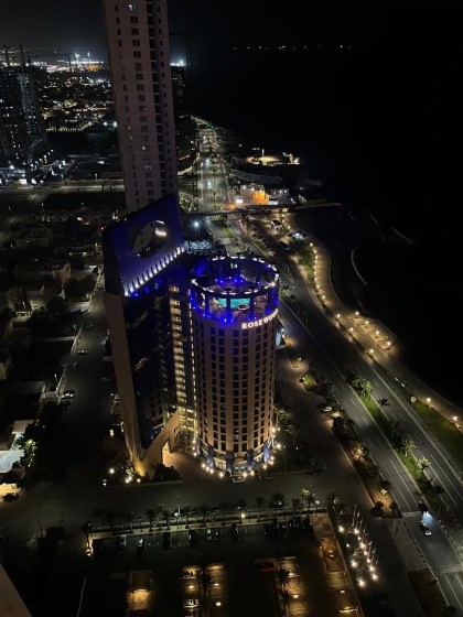 شقة باأطلالة بحرية برج الجوهره داماك Damac AlJawharah Tower - image 6