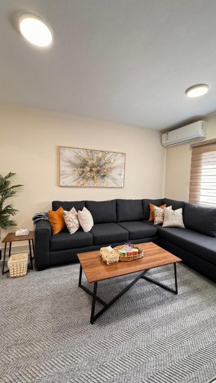 Beautiful 3BR villa with Self-Check-in near to Major Events Family only - image 8