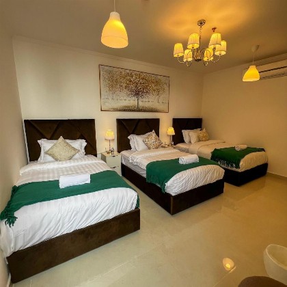 Sky-high Villa فيلا عنان السماء - image 14