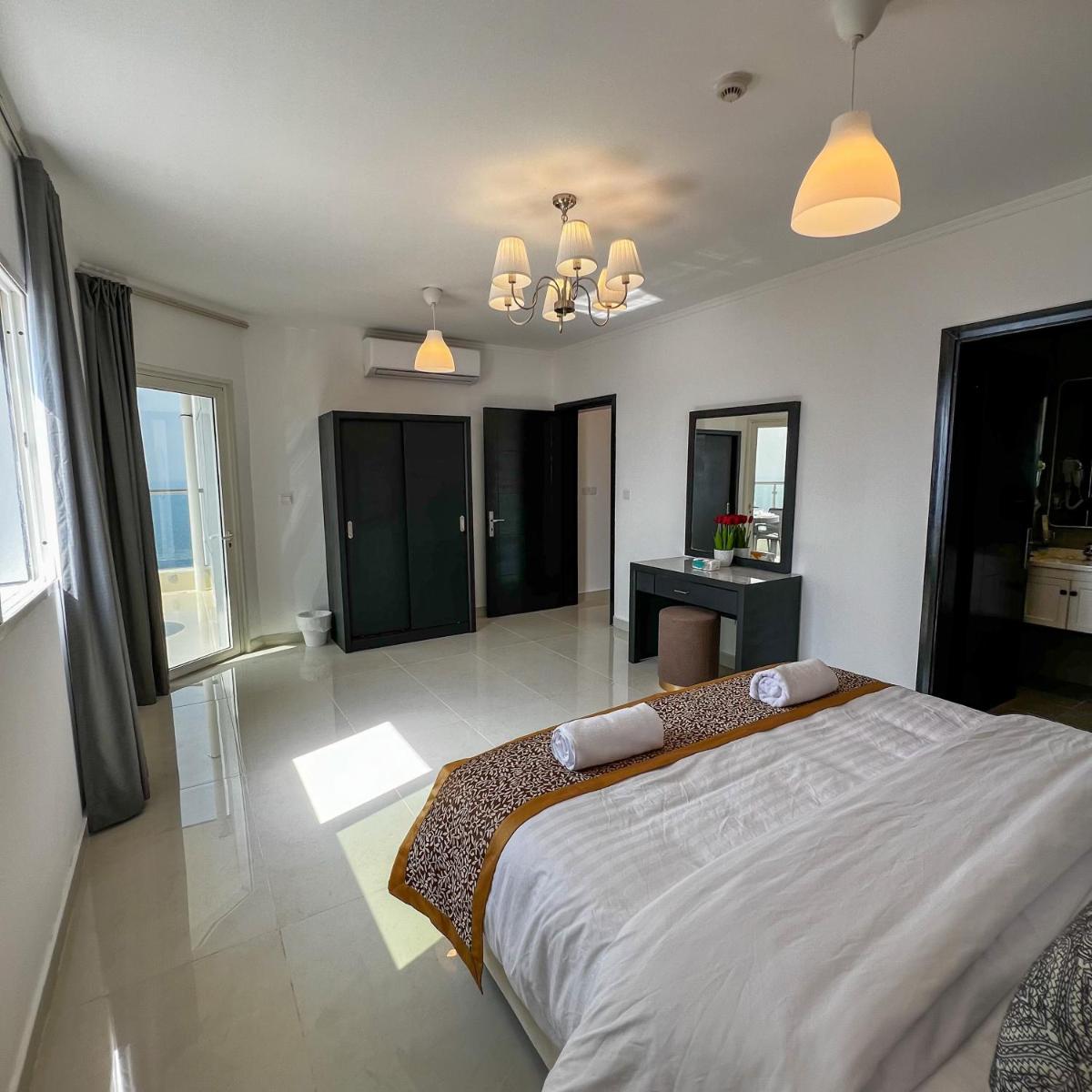 Sky-high Villa فيلا عنان السماء - image 4