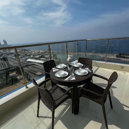 Sky-high Villa فيلا عنان السماء - image 5