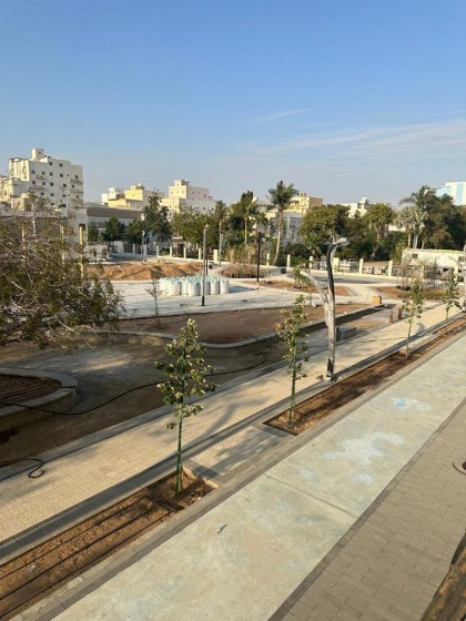 غرفه وصالة صغيره مع بلكونه بدخول ذكي - image 17