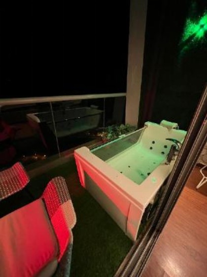 Damac tower apartment - image 1