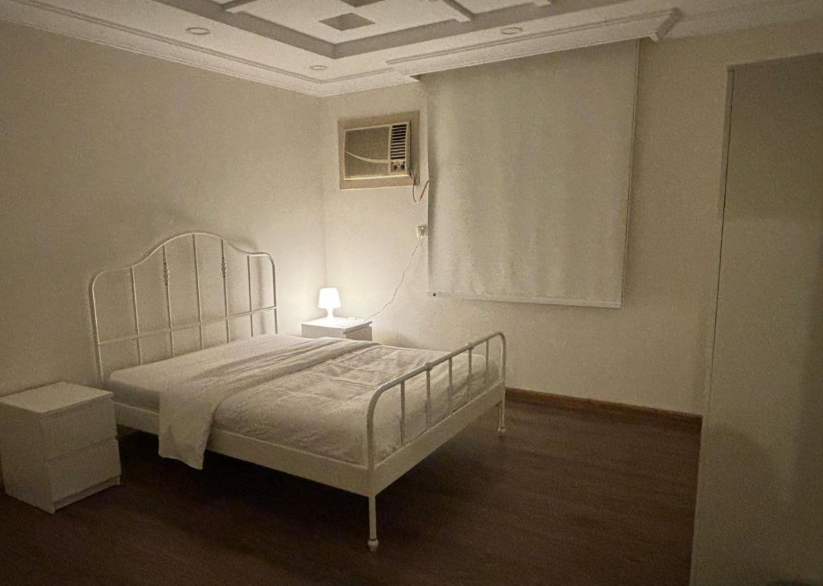 Furnished apartment near airport - image 3