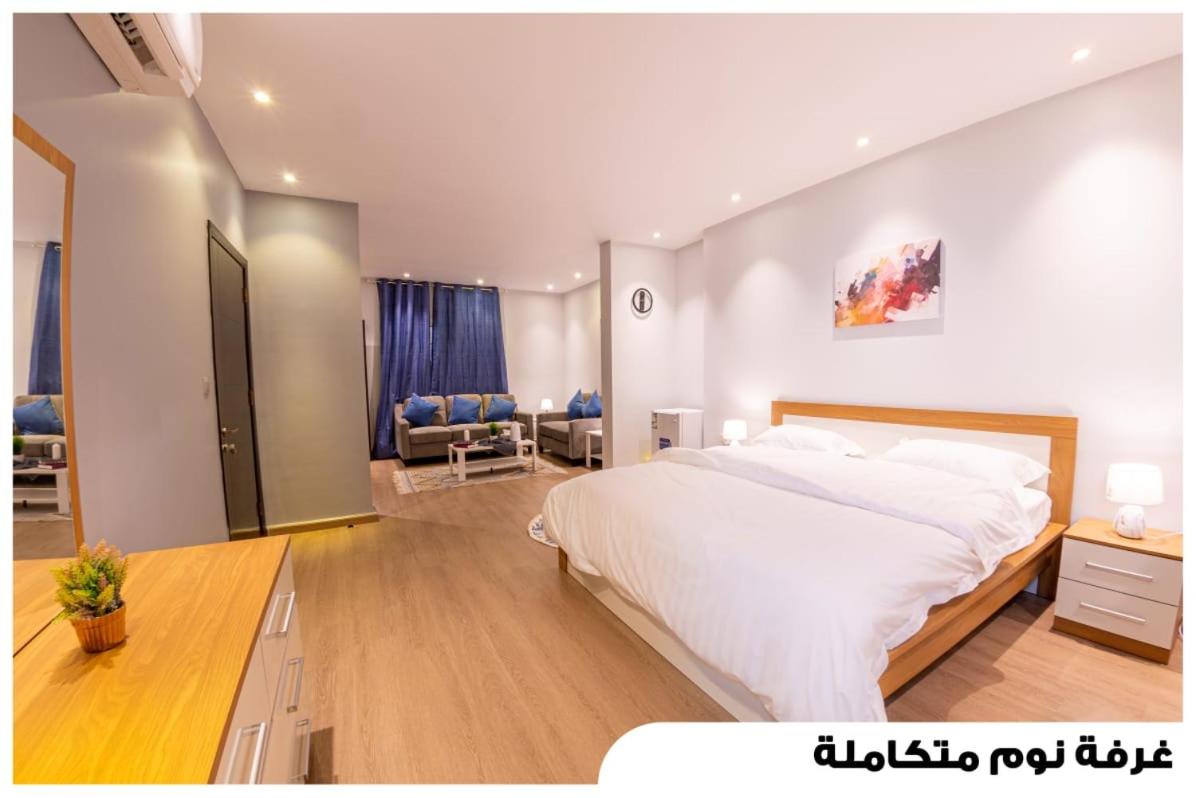 شقق فاخرة في برج المسارات