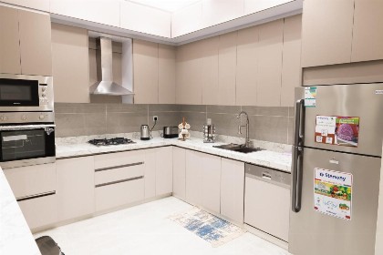 شقة فندقية مطلة على البحر - image 3