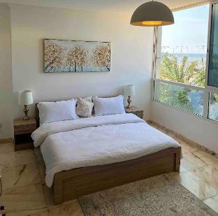 Luxurious Apartment Sea View شقة فارهة على البحر - main image