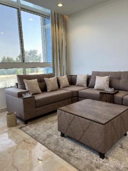 Luxurious Apartment Sea View شقة فارهة على البحر - image 11