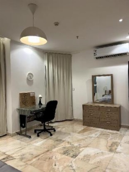 Luxurious Apartment Sea View شقة فارهة على البحر - image 3