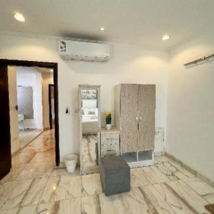 Urban Luxury Apartment شقة الفخامة الحضارية - image 12