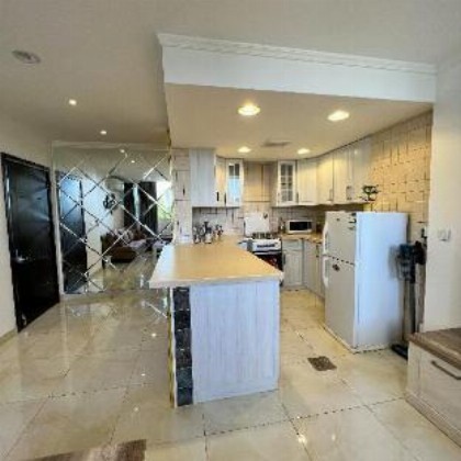 Urban Luxury Apartment شقة الفخامة الحضارية - image 2