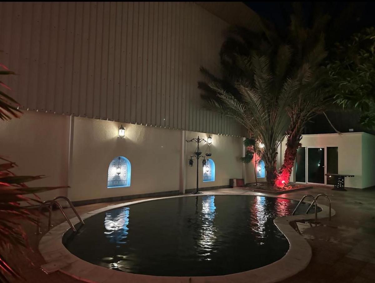 Luxury Apartment - main image