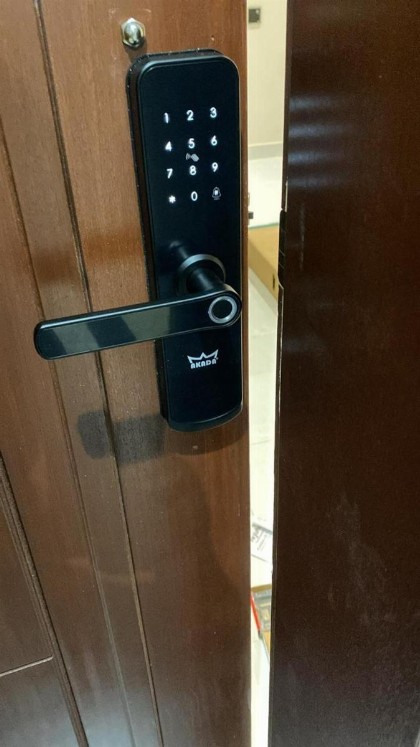 شقة جديدة بغرفة نوم وغرفة معيشة - image 2