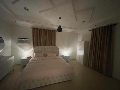 صالة وغرفة نوم فاخرة - image 1