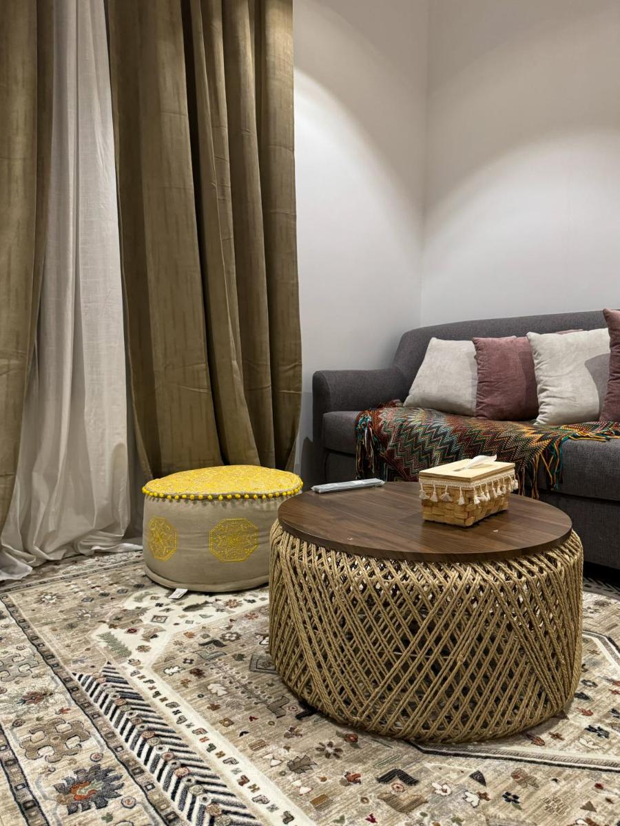 Comfy Bohemian room Smart Self Check in - image 2