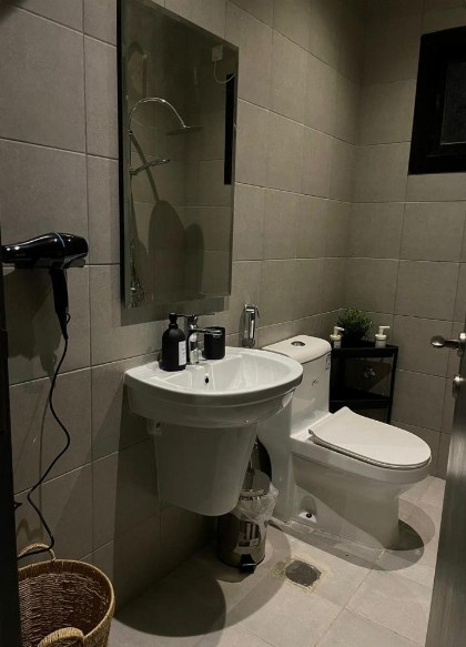 Comfy Bohemian room Smart Self Check in - image 6